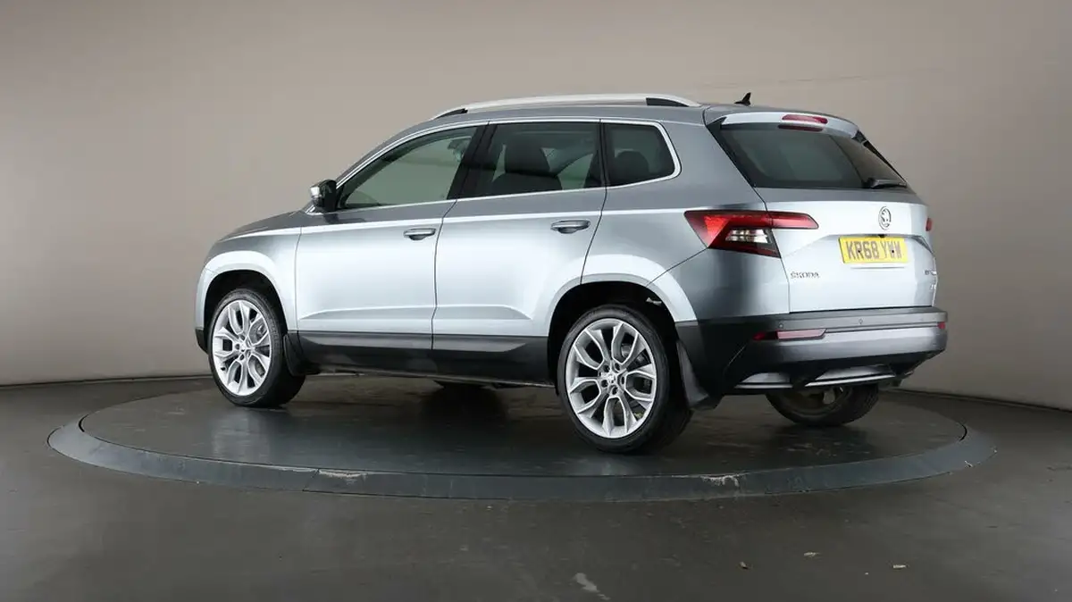 2018-skoda-karoq-20tdi-edition-big-67