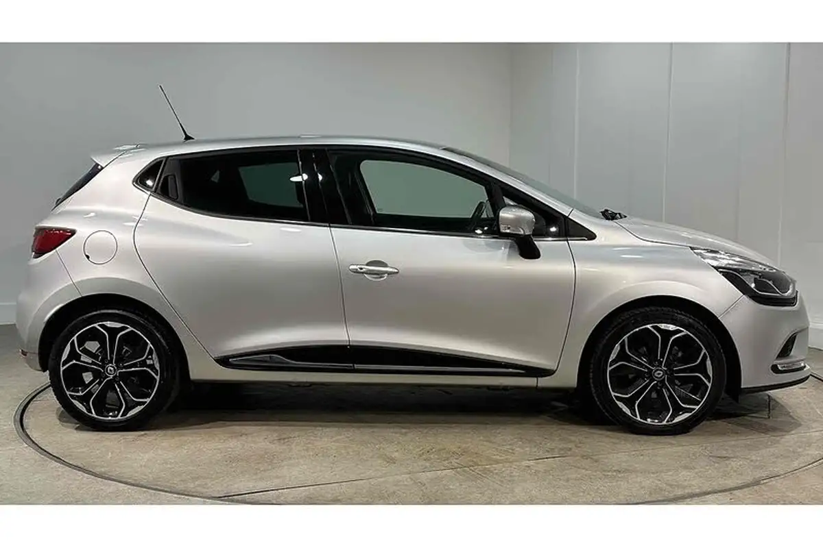 2019-renault-clio-09-tce-iconic-90ps-big-3