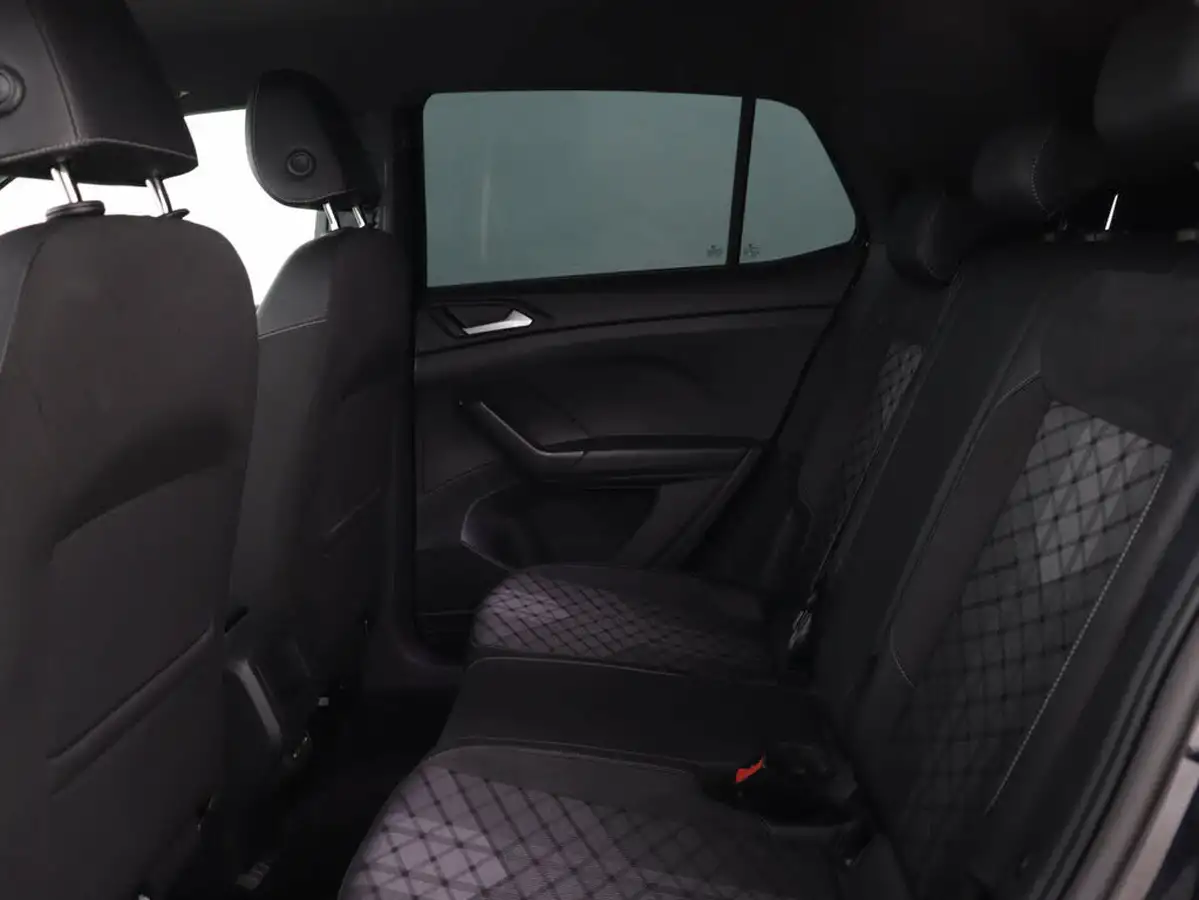 2024-volkswagen-t-cross-10-tsi-r-line-115ps-dsg-big-44