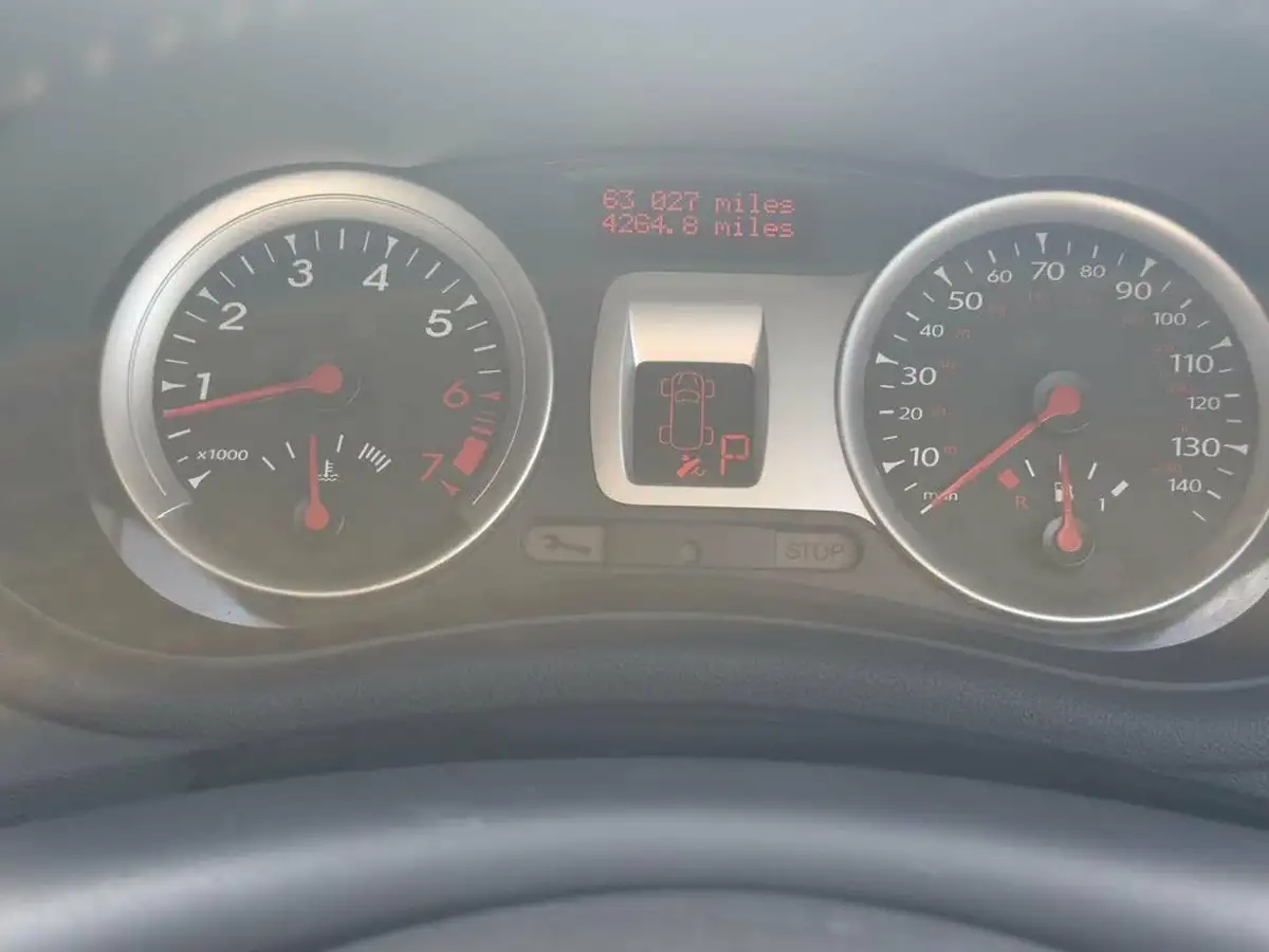 2011-renault-clio-16-dynamique-tom-tom-vvt-hatchback-5d-auto-big-46