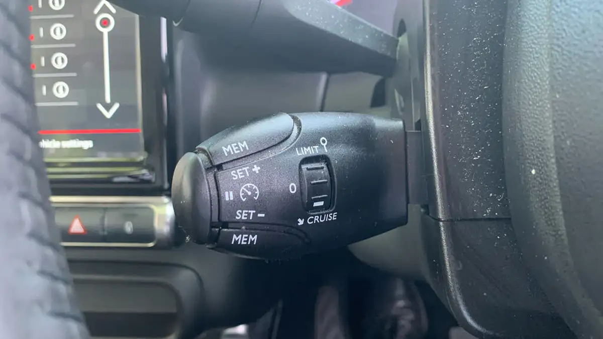 2022-citroen-c3-aircross-12-puretech-shine-110ps-big-32