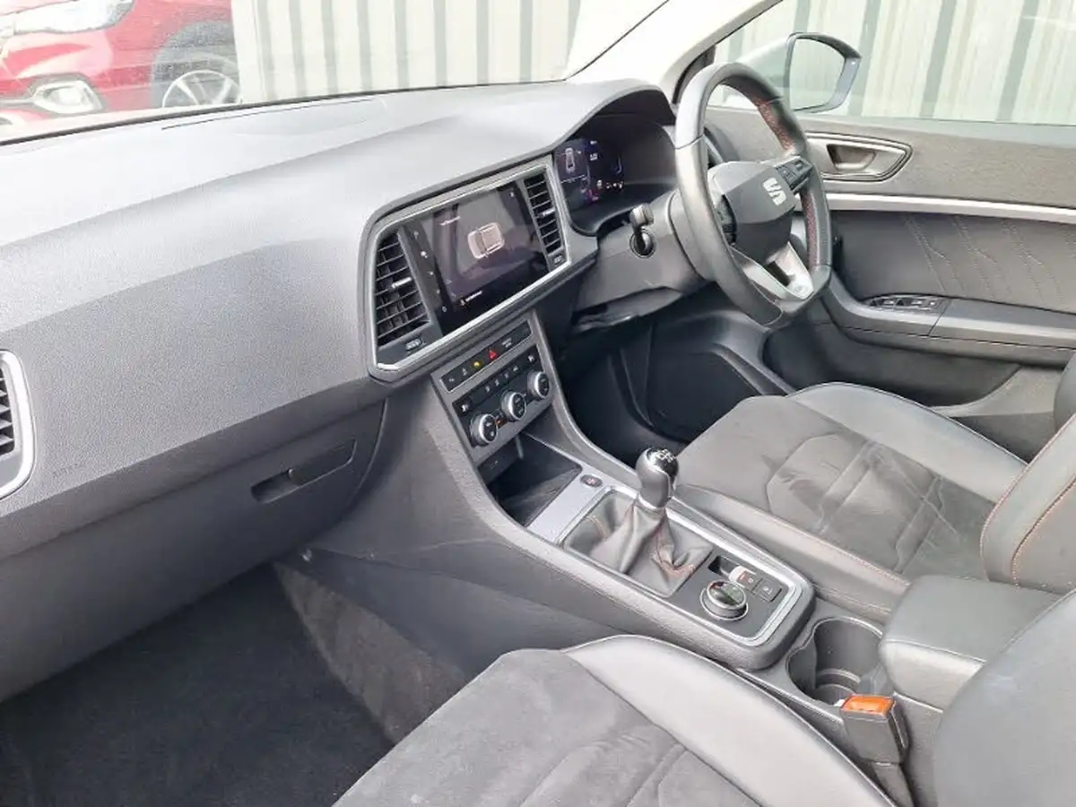 2023-seat-ateca-15-ecotsi-fr-big-4
