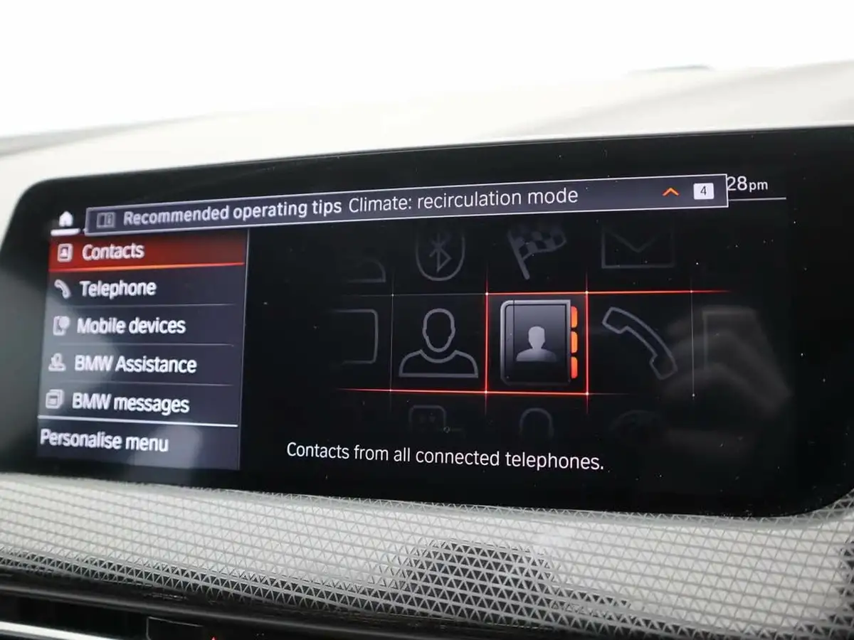 2022-bmw-1-series-20td-118d-sport-auto-big-12