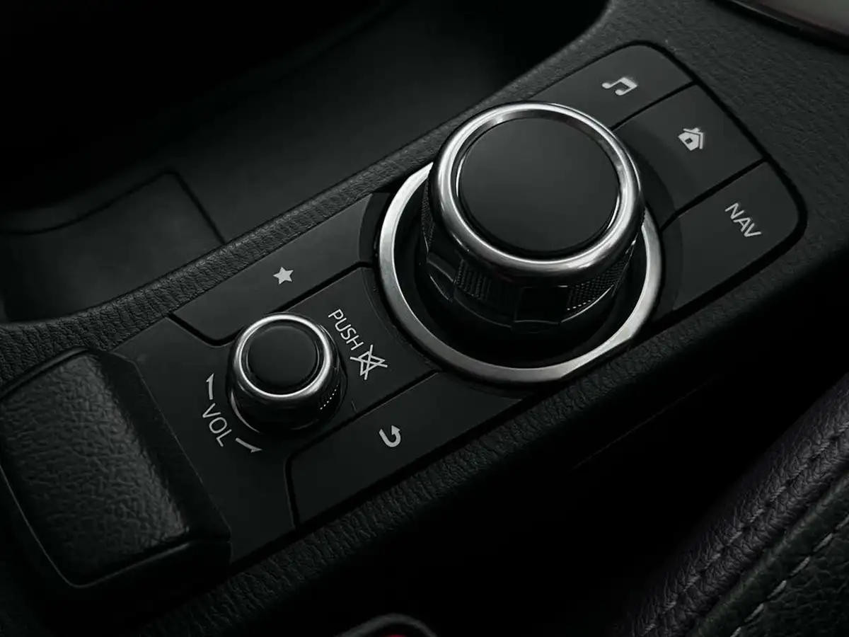 2018-mazda-mazda2-15-gt-sport-nav-115ps-ss-big-32