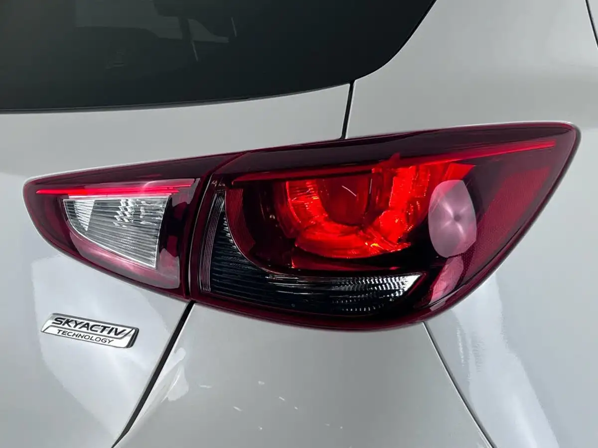 2018-mazda-mazda2-15-gt-sport-nav-115ps-ss-big-8