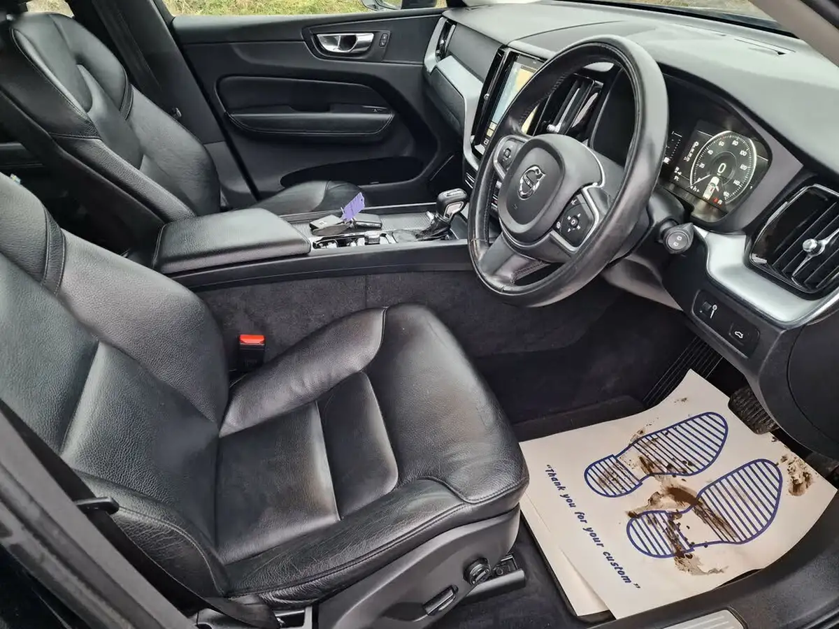 2017-volvo-xc60-20td-d4-momentum-geartronic-big-9