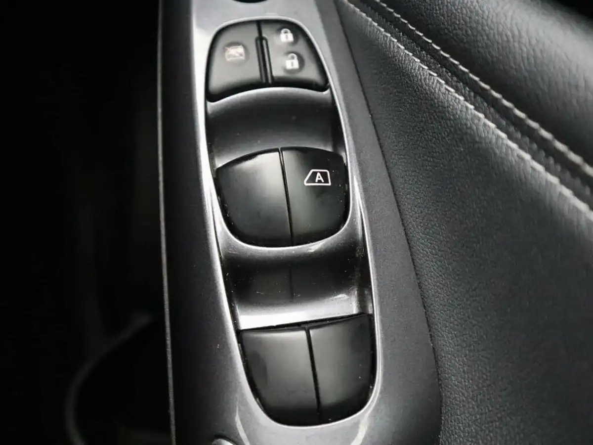 2022-nissan-juke-10-dig-t-n-connecta-big-30