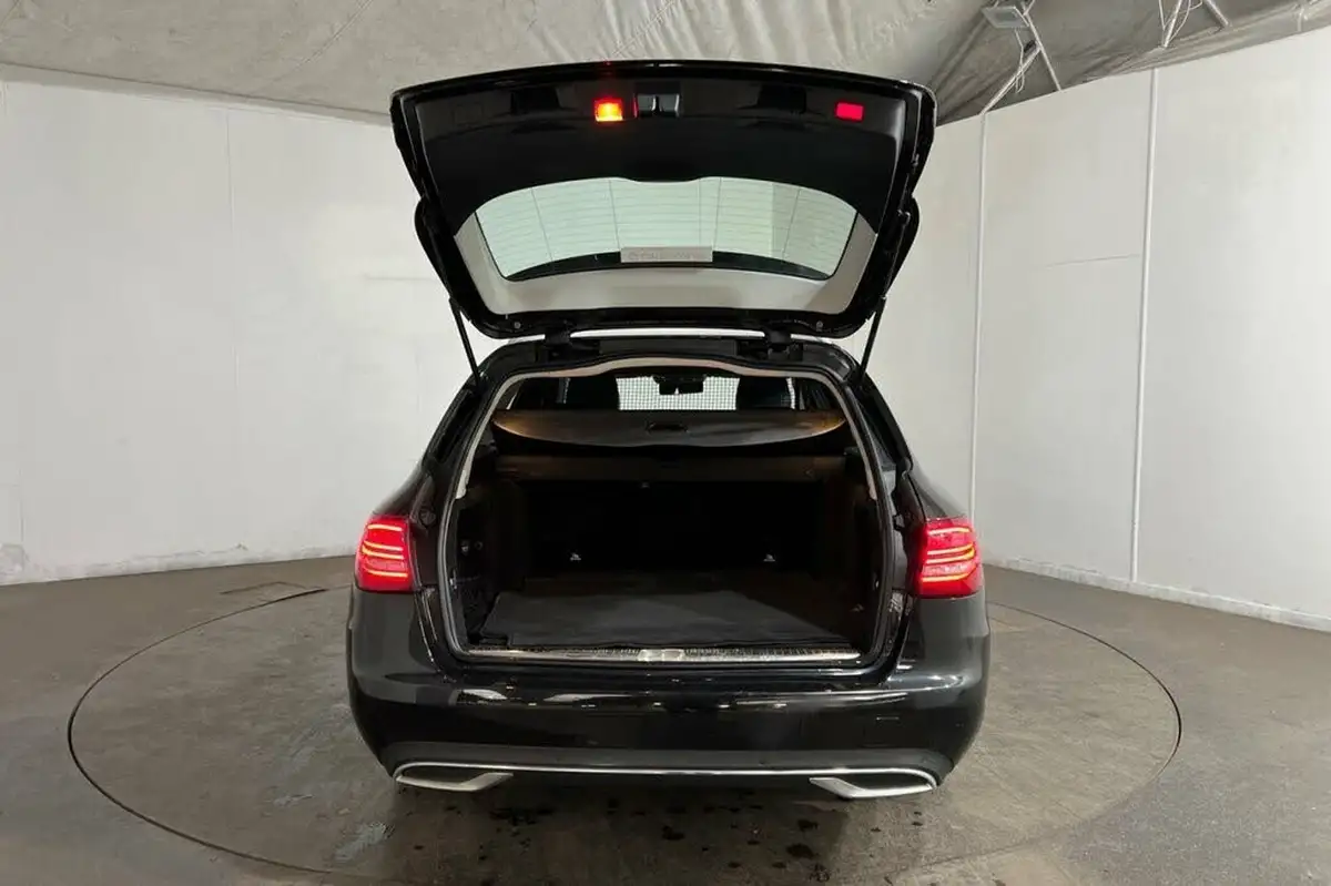 2019-mercedes-benz-c-class-15-c200-sport-ss-estate-5d-big-35