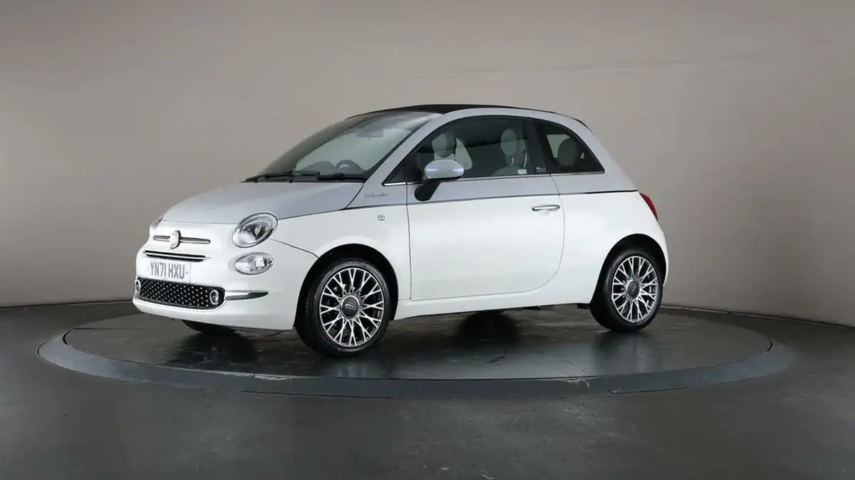 2021-fiat-500c-10-dolcevita-big-35