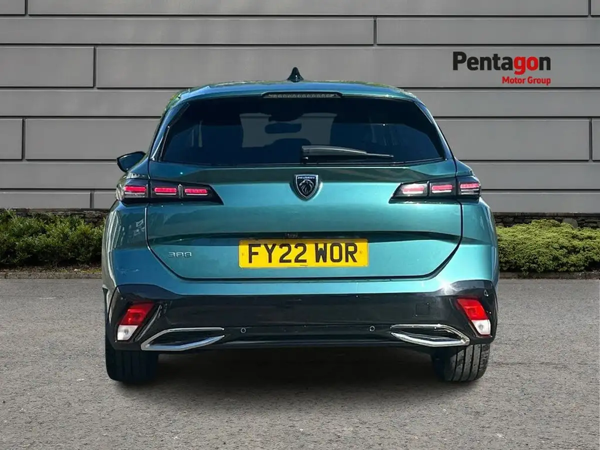 2022-peugeot-308-sw-15-bluehdi-allure-station-wagon-eat8-big-13