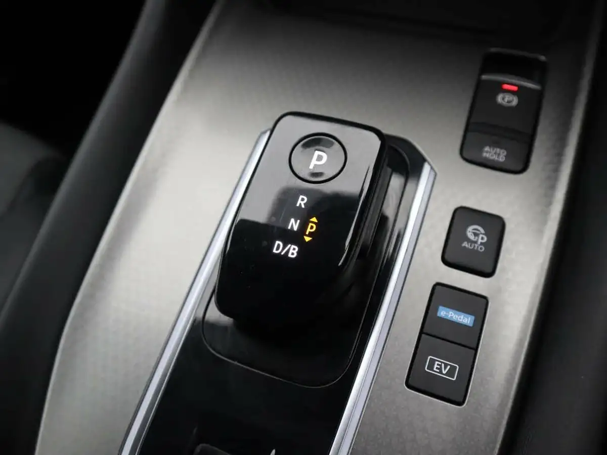 2024-nissan-qashqai-15-n-connecta-glass-roof-pack-big-23
