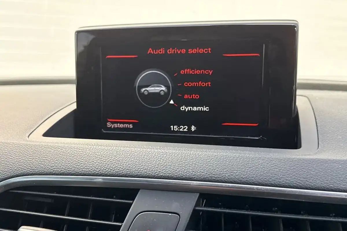 2018-audi-q3-20-tfsi-quattro-black-edition-big-46