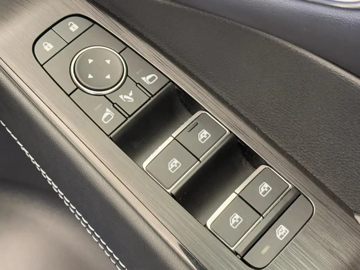 2022-nissan-qashqai-13-dig-t-tekna-140ps-mild-hybrid-big-19