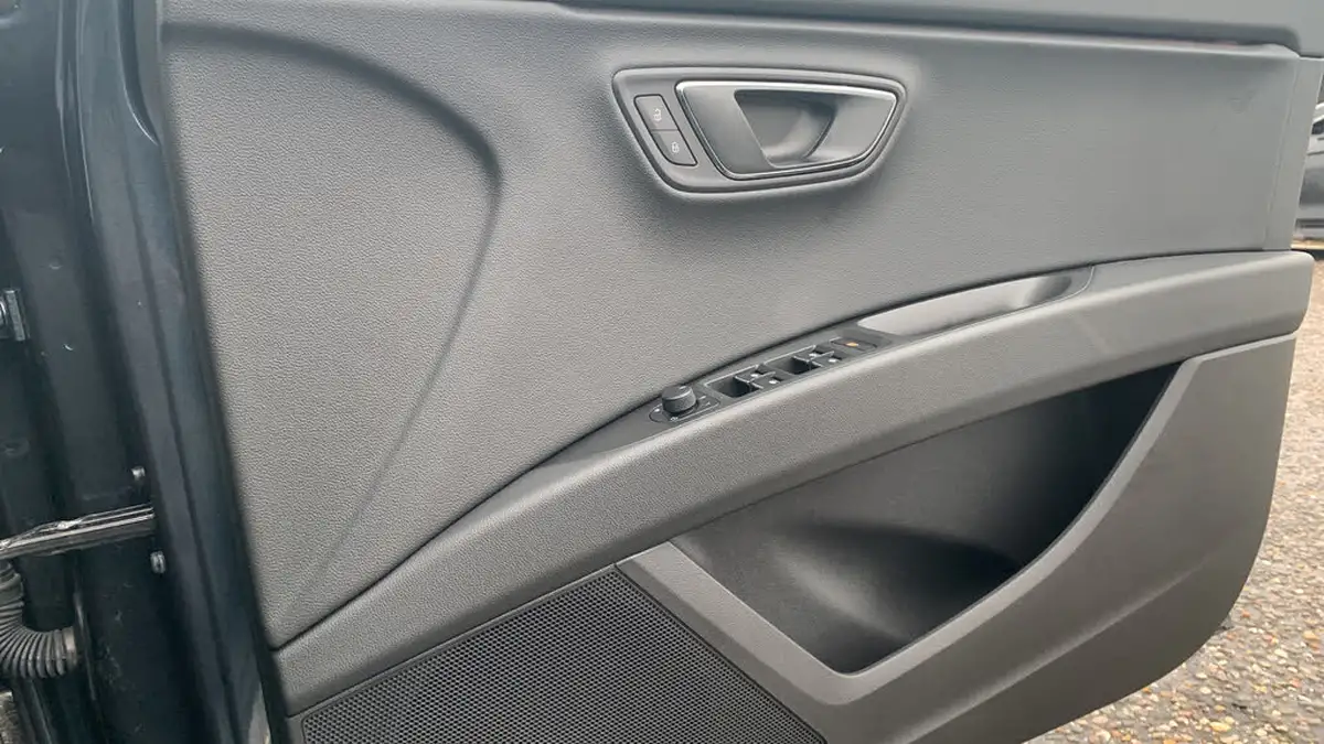 2020-seat-leon-20tdi-xcellence-lux-hatchback-dsg-big-21