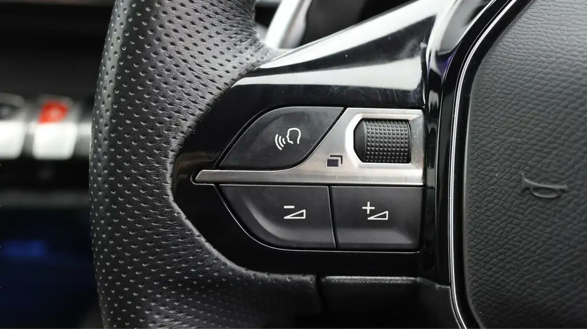2020-peugeot-5008-suv-12-puretech-gt-line-premium-eat8-big-20