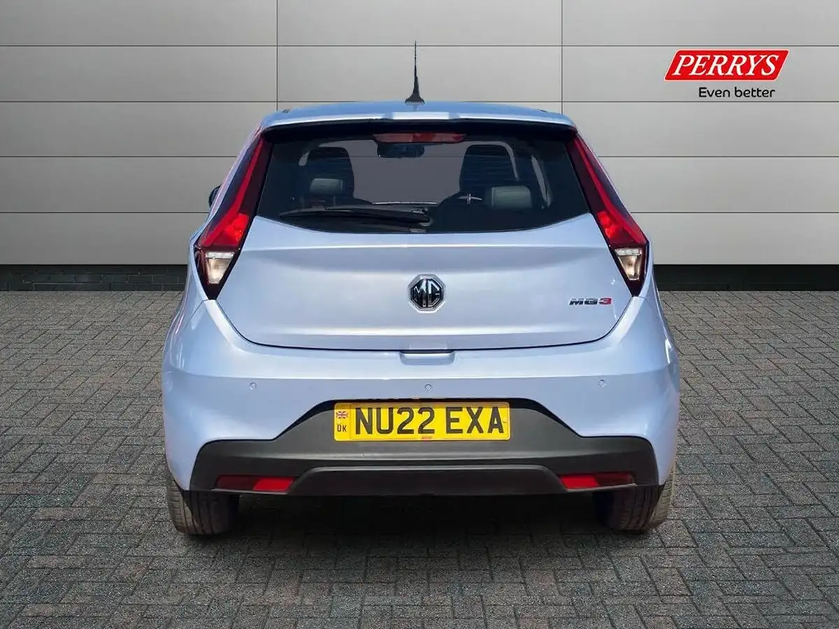 2022-mg-mg3-15-vti-tech-exclusive-nav-big-4