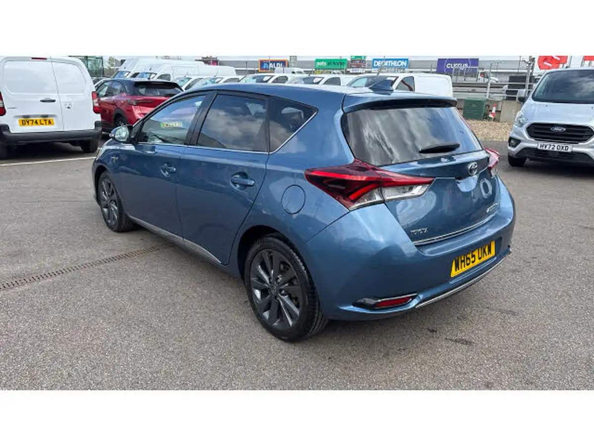 2015-toyota-auris-18-vvt-i-hsd-excel-hatchback-cvt-big-22