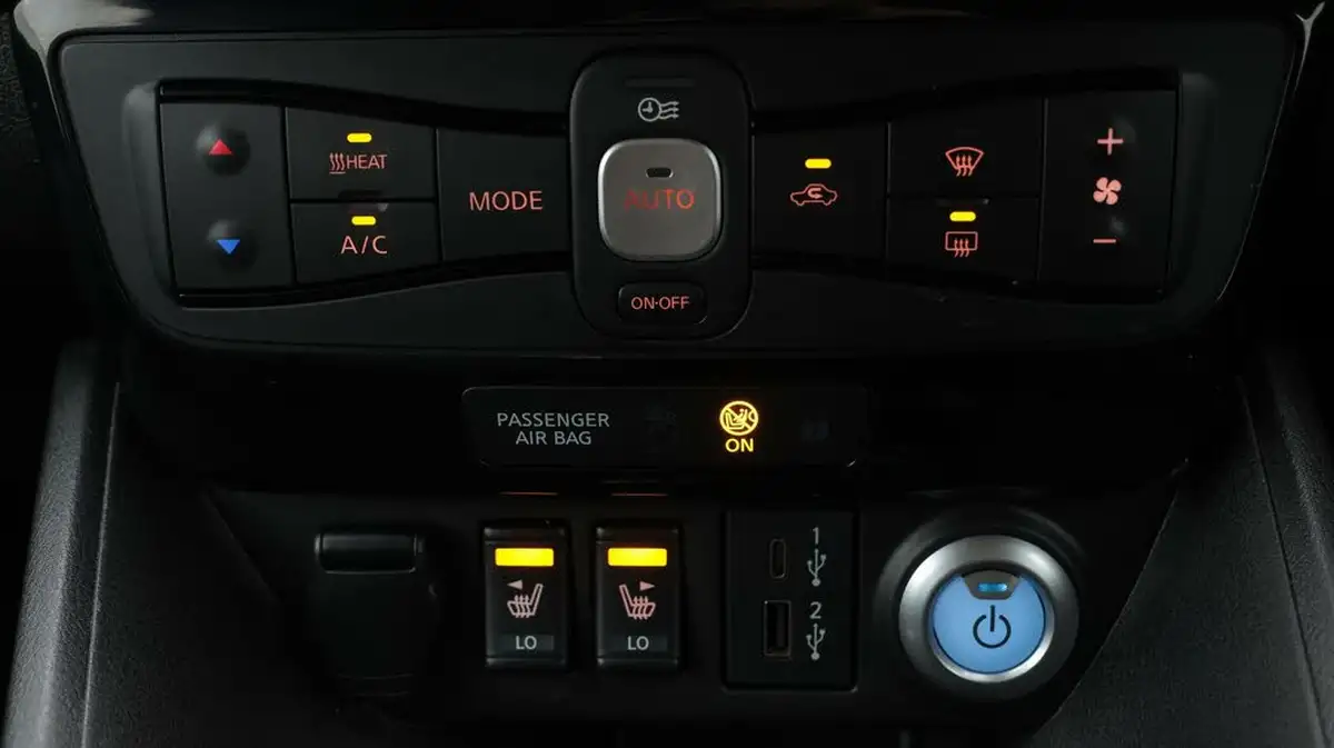2022-nissan-leaf-e-tekna-big-12