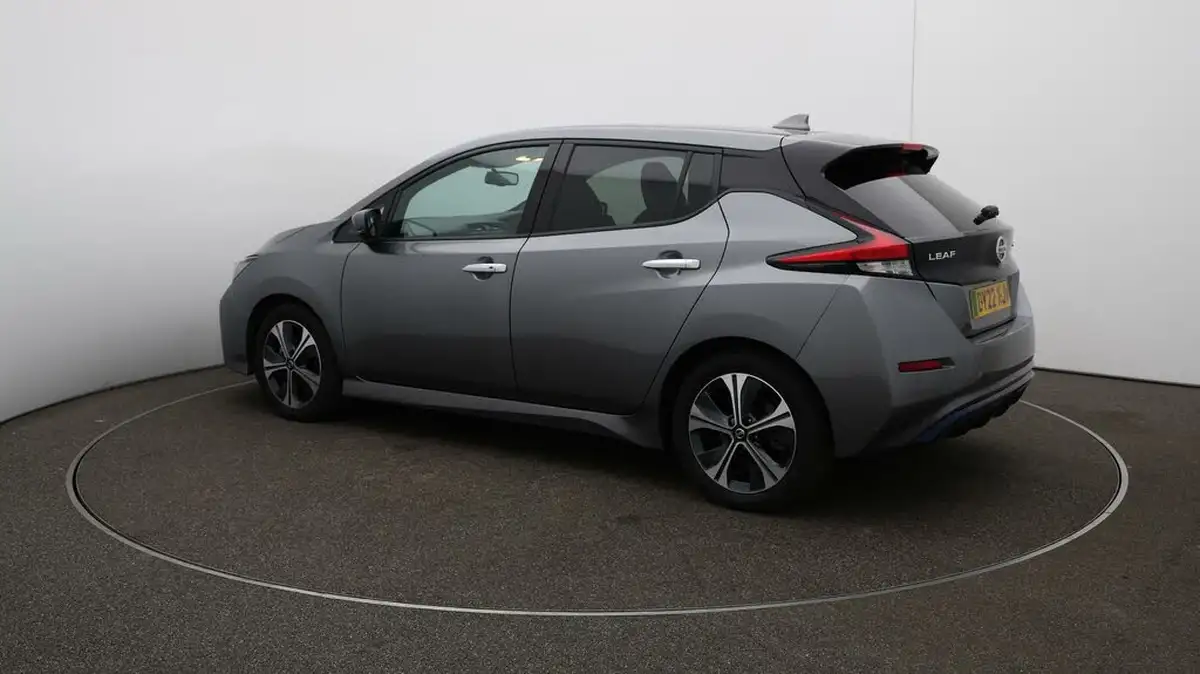 2022-nissan-leaf-e-tekna-big-29