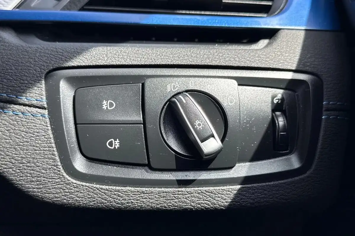 2020-bmw-x2-20td-sdrive18d-m-sport-big-36
