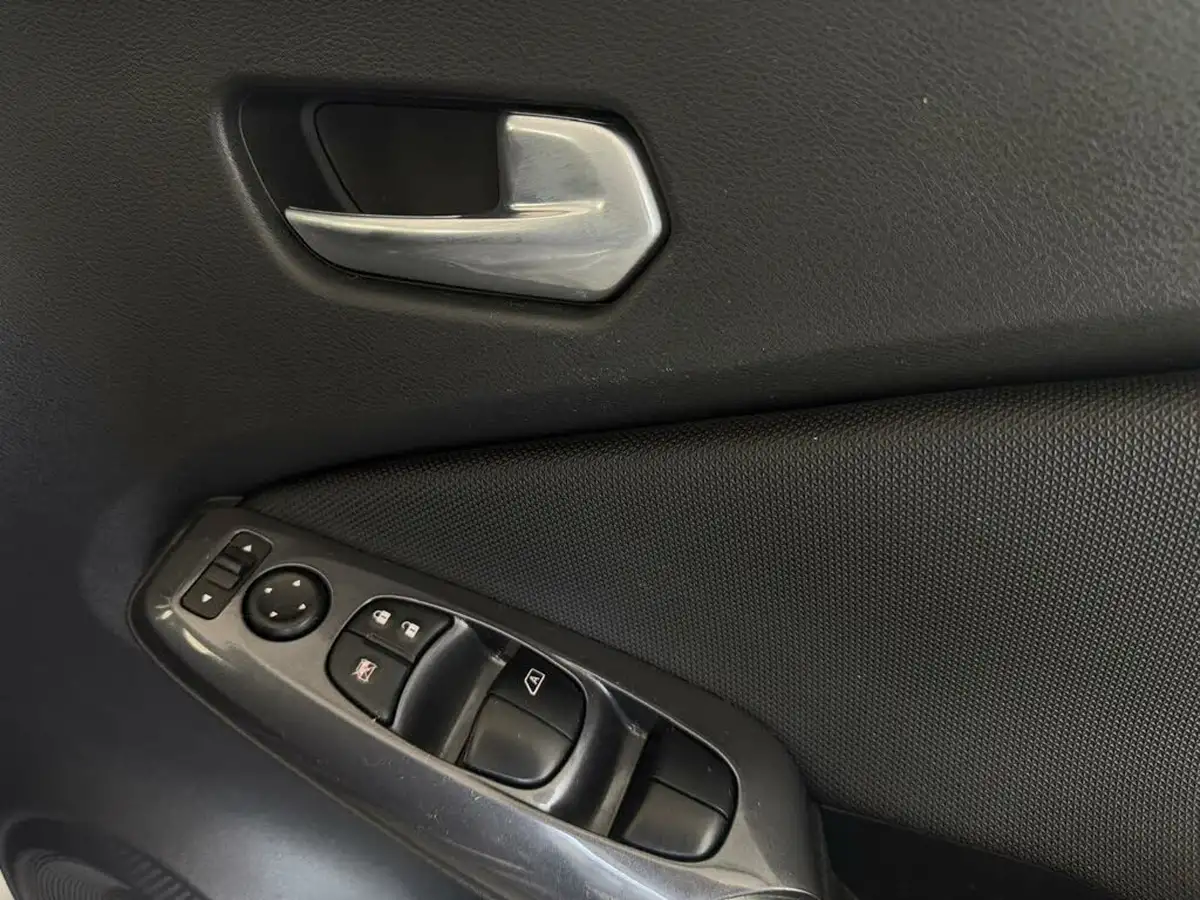 2021-nissan-juke-10-dig-t-acenta-big-22