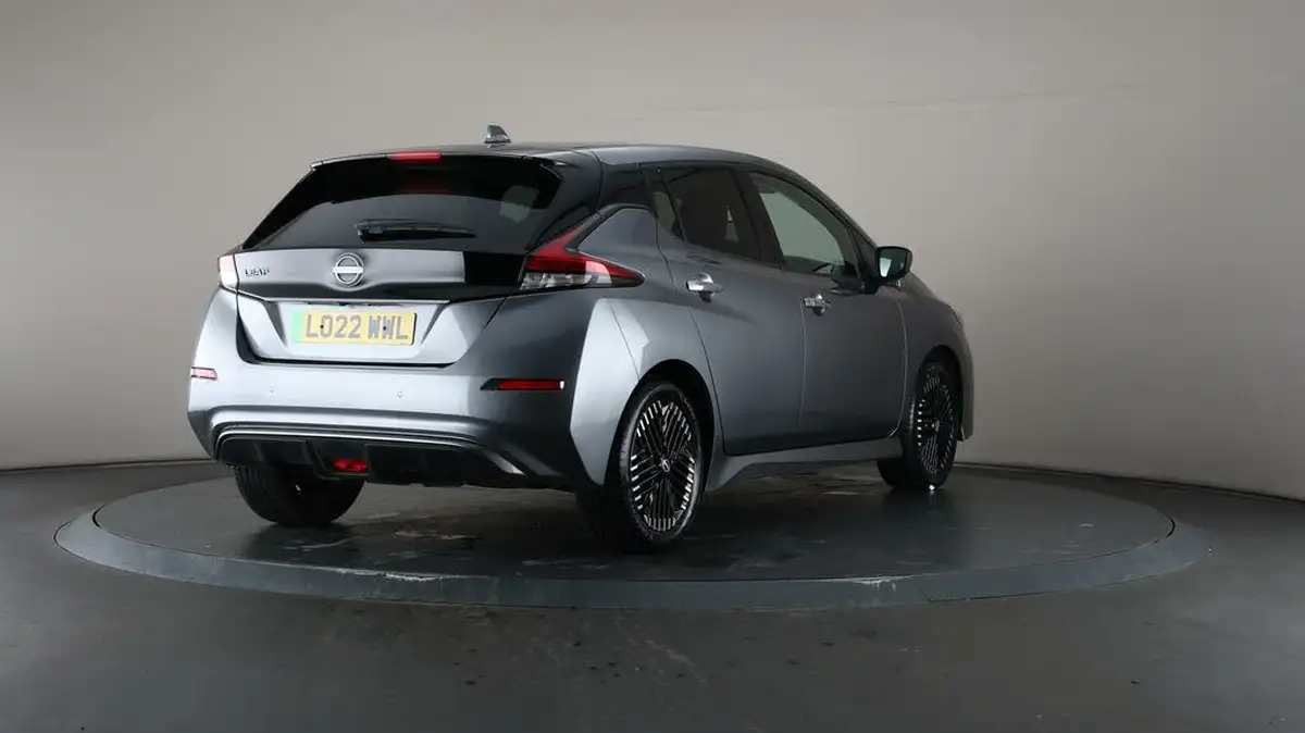 2022-nissan-leaf-e-tekna-39kwh-big-58