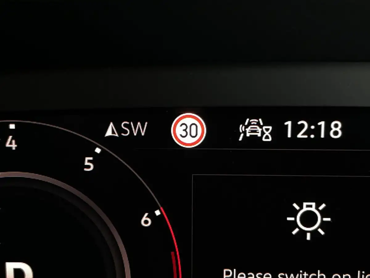 2020-volkswagen-tiguan-15-tsi-elegance-big-27