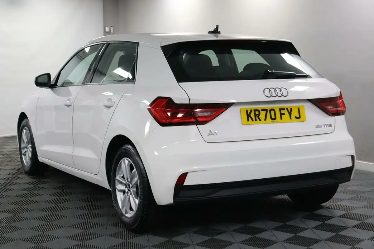 2020-audi-a1-10-25-tfsi-technik-big-7