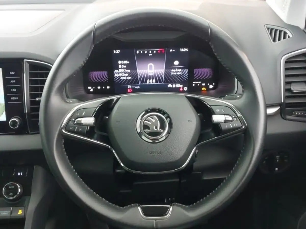 2022-skoda-karoq-10-tsi-se-drive-big-12