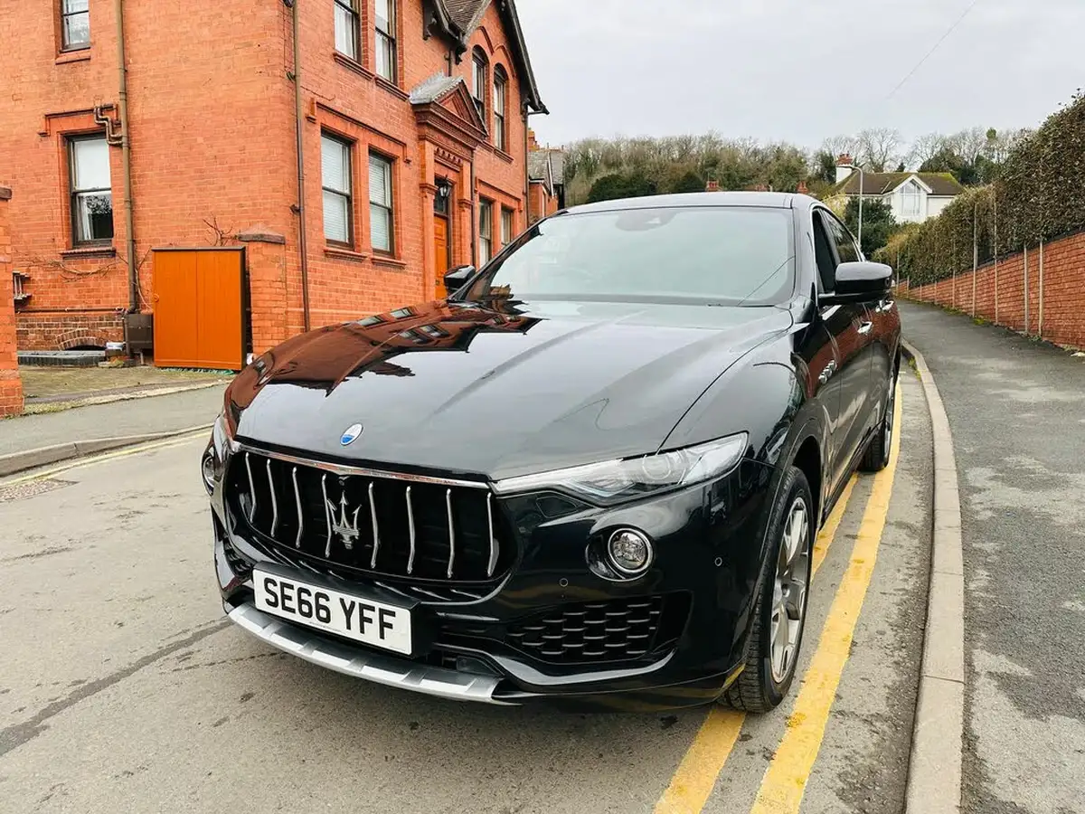 2016-maserati-levante-30td-big-10