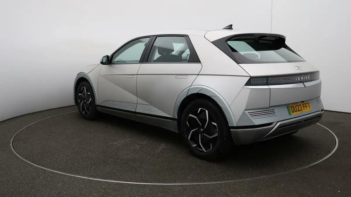 2022-hyundai-ioniq-5-e-premium-217ps-73kwh-rwd-big-53