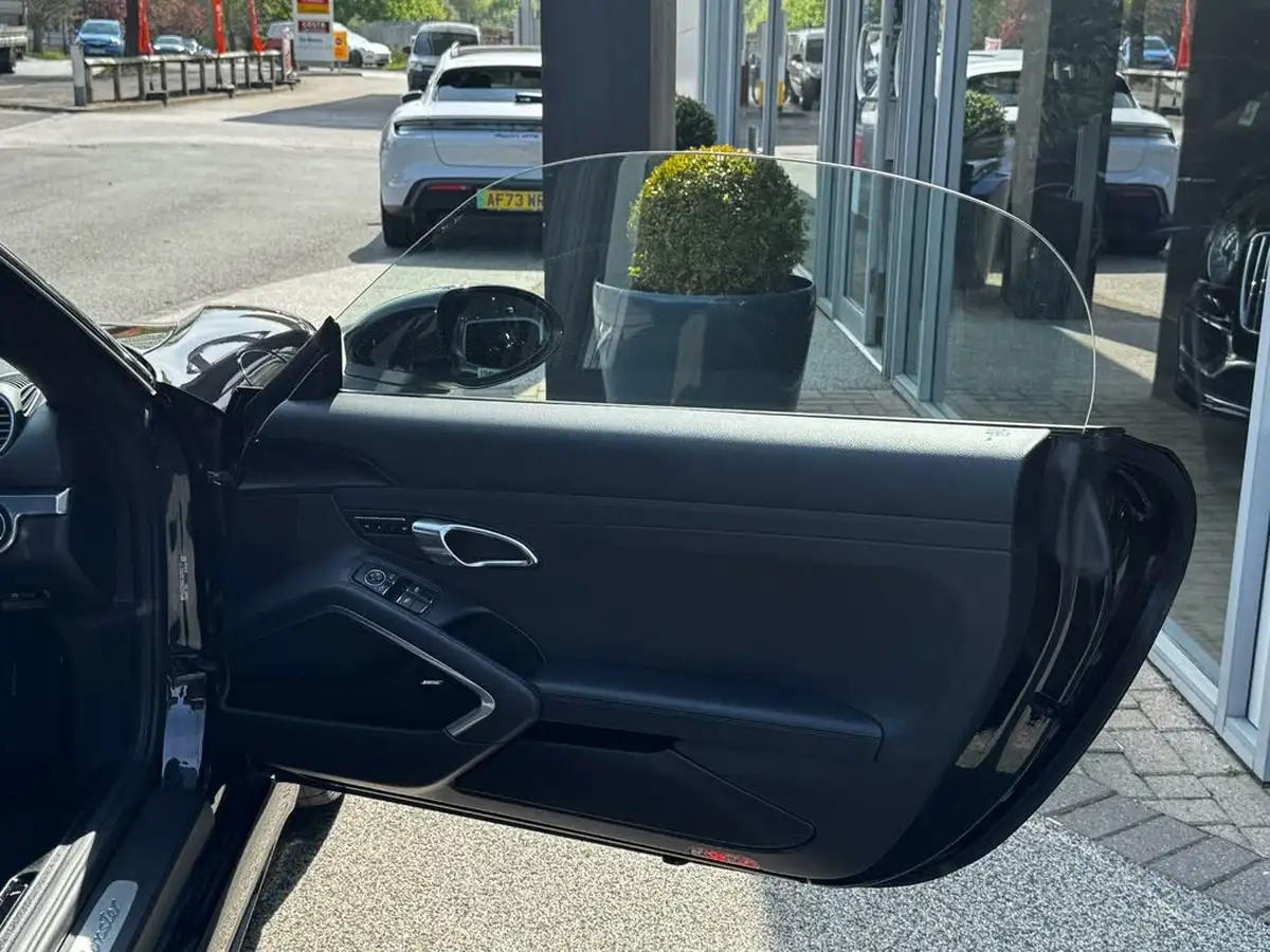 2019-porsche-boxster-718-20-boxster-pdk-big-20