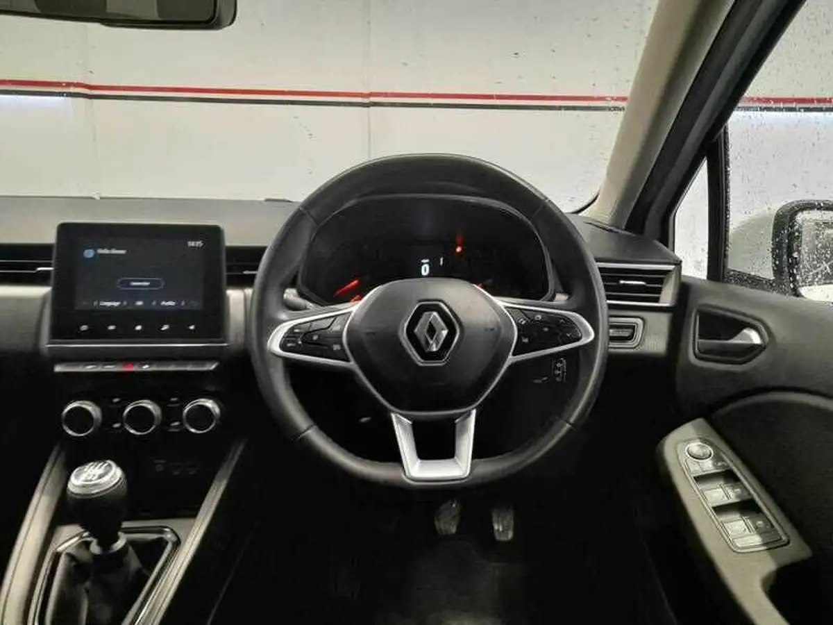 2021-renault-clio-10-tce-iconic-90ps-big-7