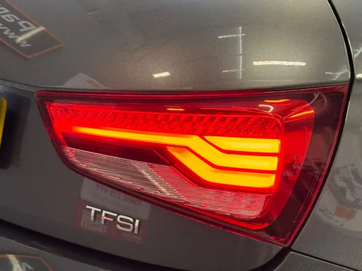 2016-audi-a1-14-tfsi-s-line-125ps-sportback-5d-big-25
