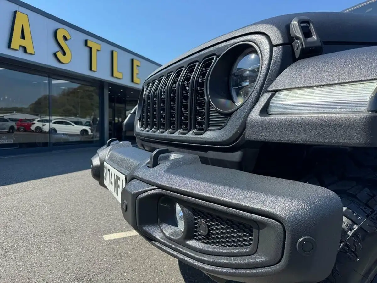 2024-jeep-wrangler-20-gme-sahara-big-23