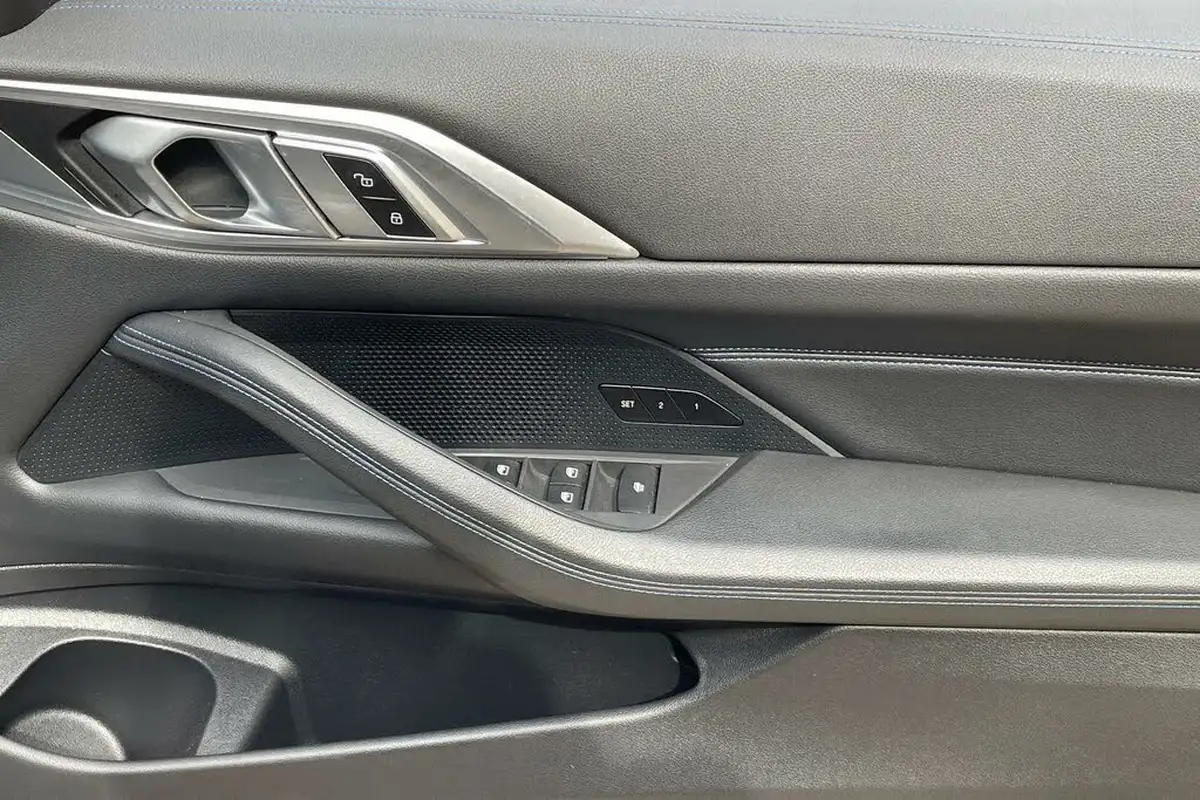 2022-bmw-4-series-20td-420d-m-sport-convertible-2d-big-38