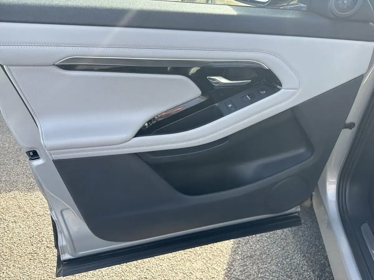 2021-land-rover-range-rover-evoque-20-d200-r-dynamic-se-big-29