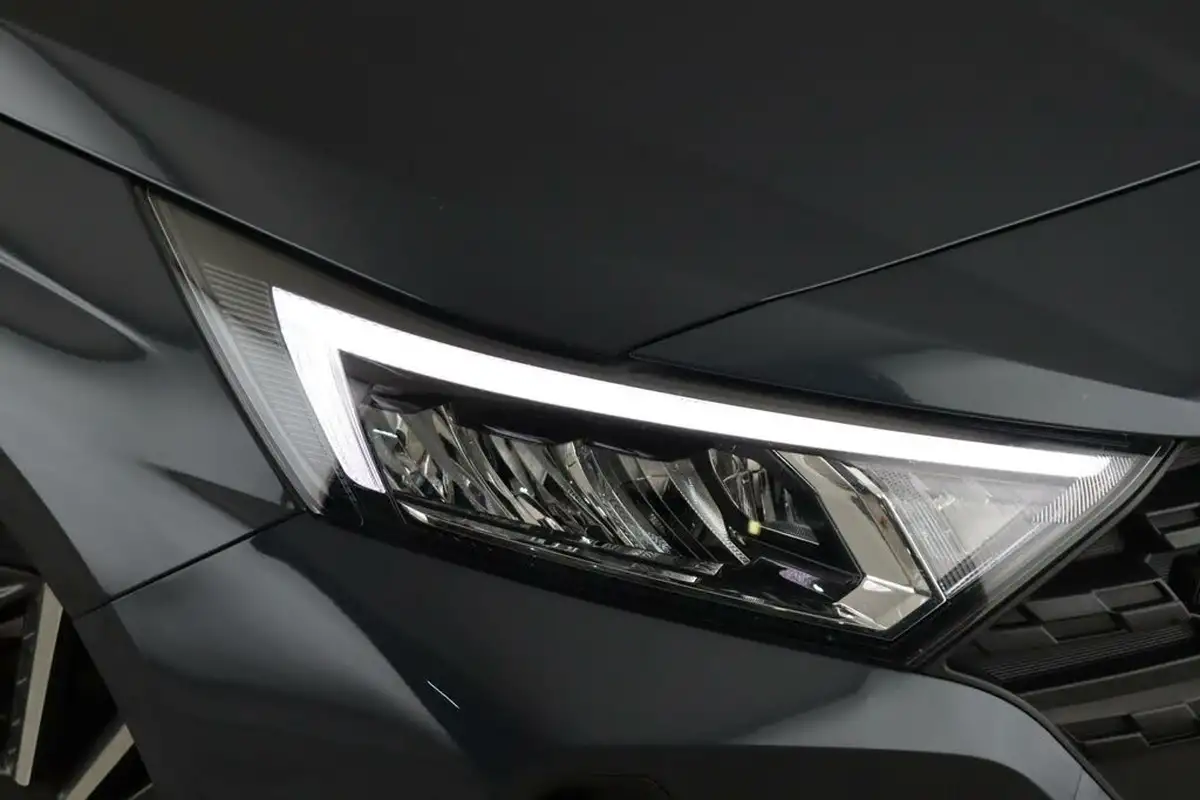 2024-hyundai-i20-10-t-gdi-n-line-dct-big-6