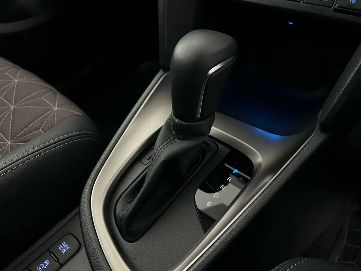 2023-toyota-yaris-cross-15-vvt-i-excel-awd-i-big-31