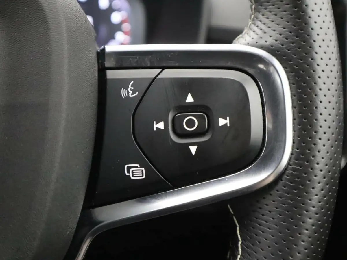 2021-volvo-xc40-15-t3-r-design-161bhp-auto-big-26