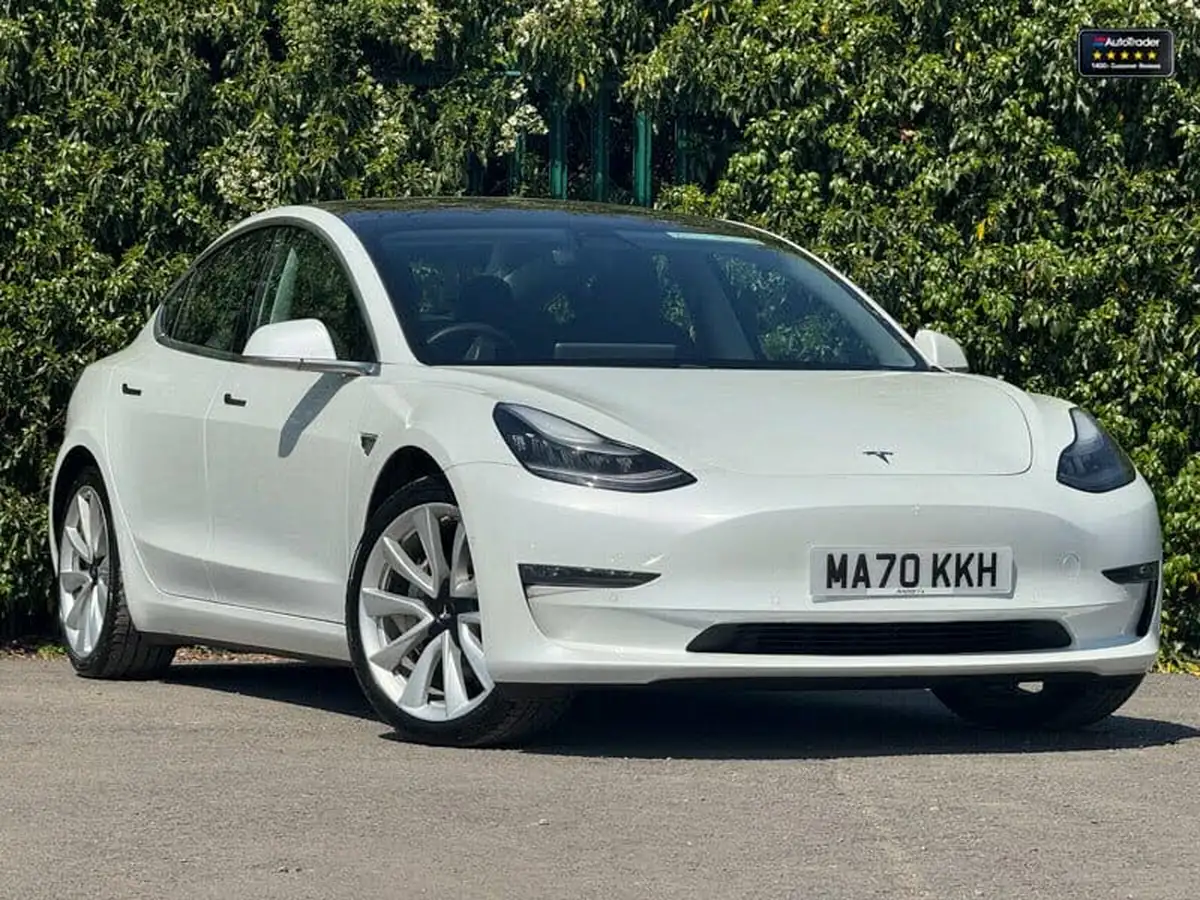2020-tesla-model-3-e-long-range-big-1