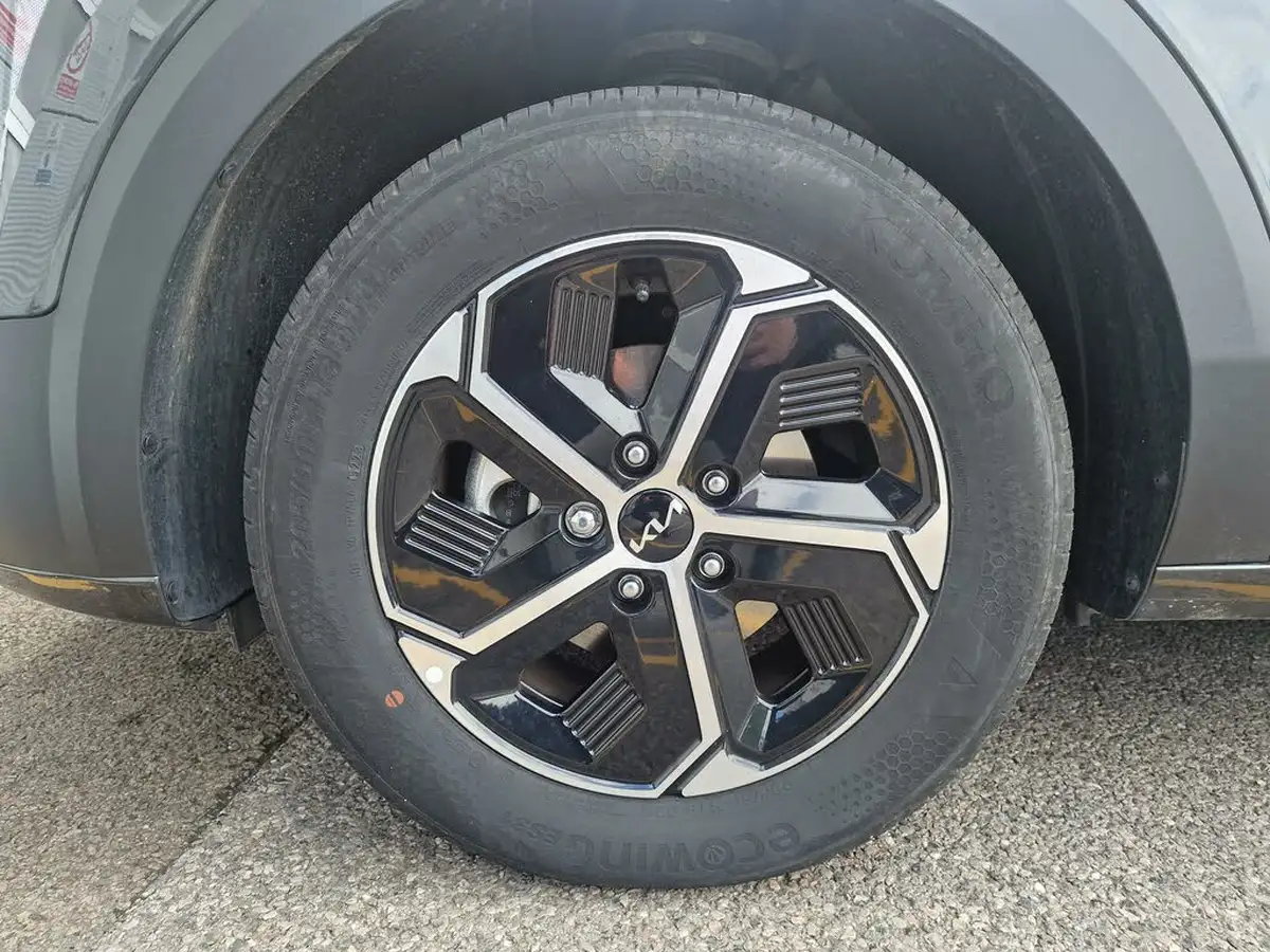 2024-kia-niro-16-gdi-139bhp-hev-132kwh-big-10