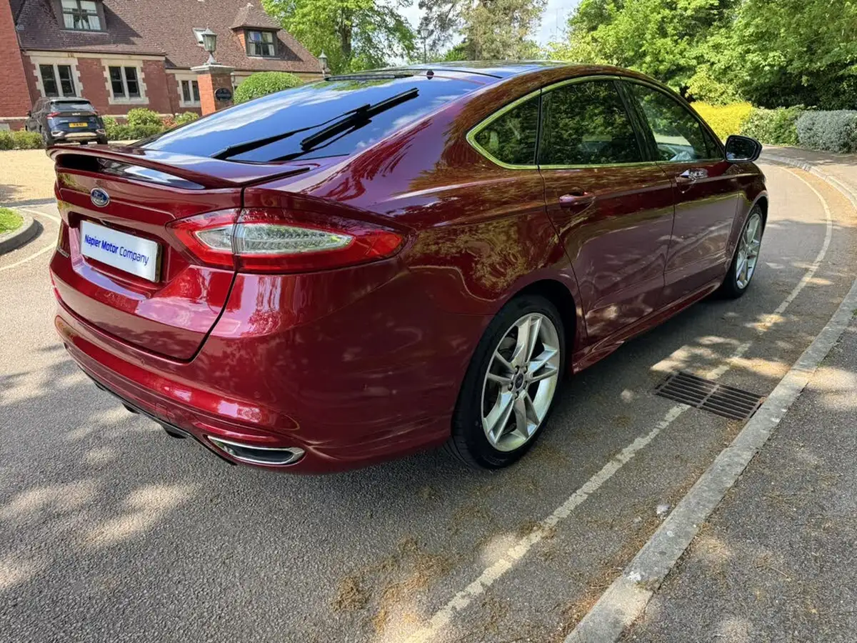 2015-ford-mondeo-20tdci-titanium-180ps-ss-hatchback-big-8