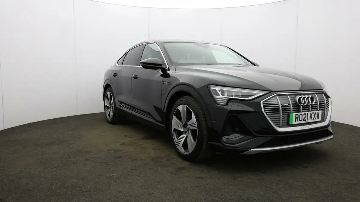 2021-audi-e-tron-50e-s-line-sportback-big-38