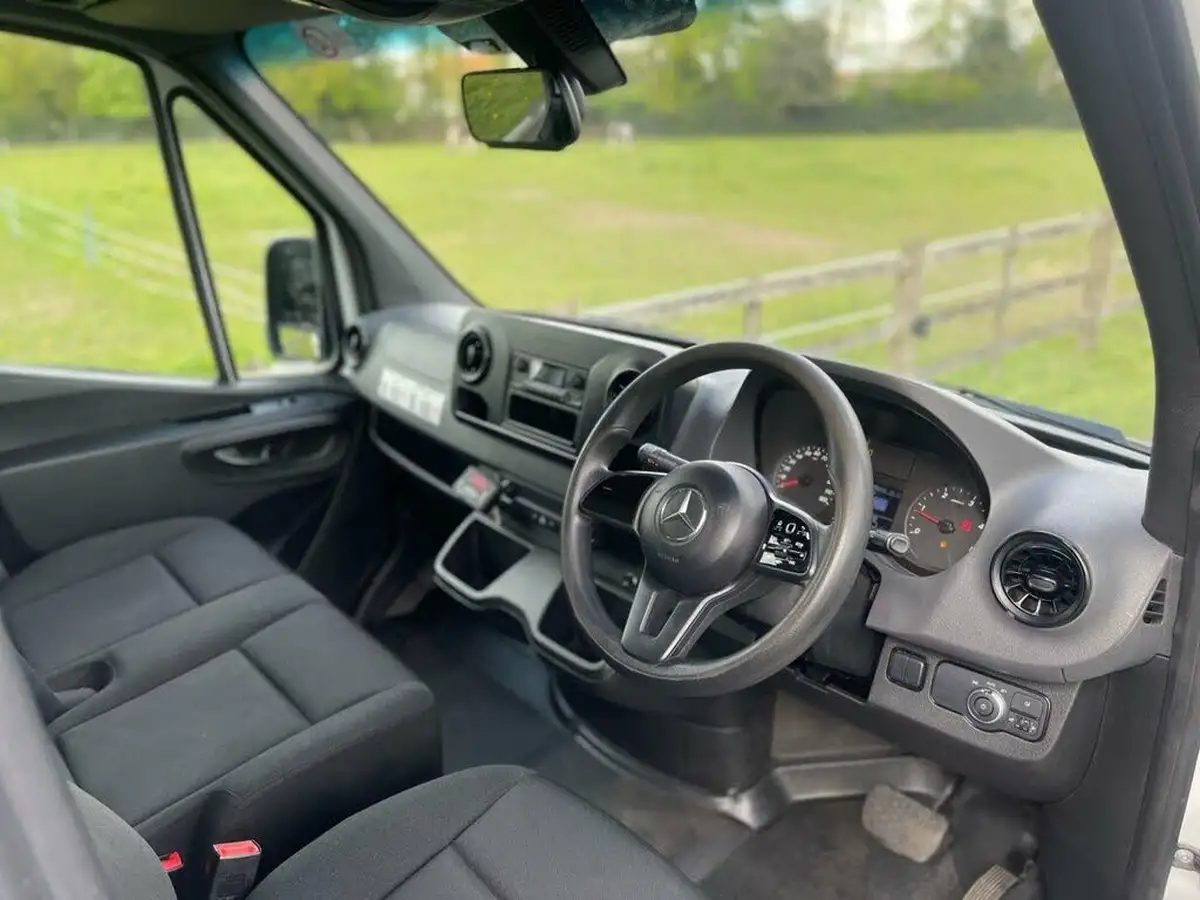 2019-mercedes-benz-sprinter-21cdi-314-l2h1-143pseu6b-chassis-cab-rwd-eco-gear-360-big-14