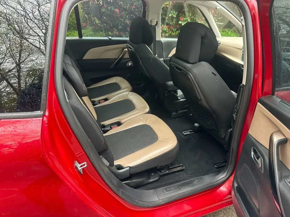 2015-citroen-grand-c4-picasso-20hdi-exclusive-eat6-auto-big-11