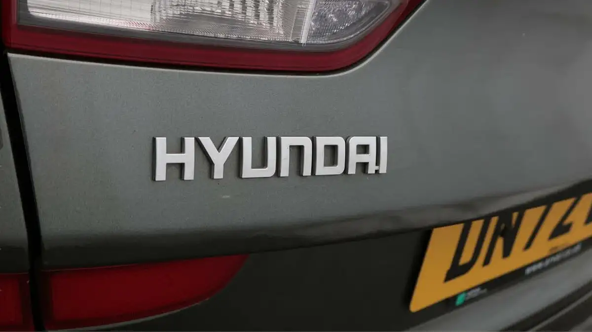 2022-hyundai-i30-10-t-gdi-premium-tourer-big-20