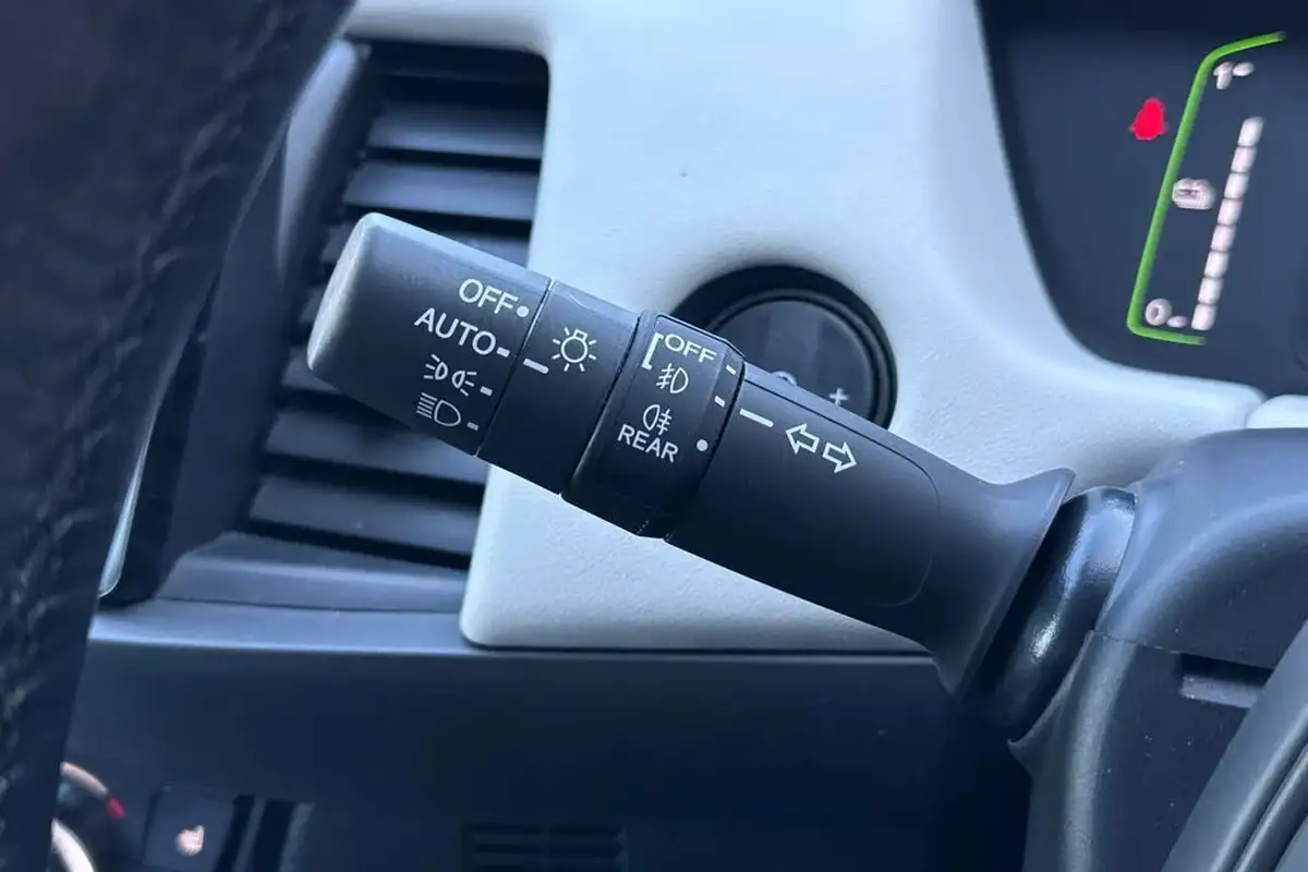 2020-honda-jazz-15-i-mmd-ex-big-28