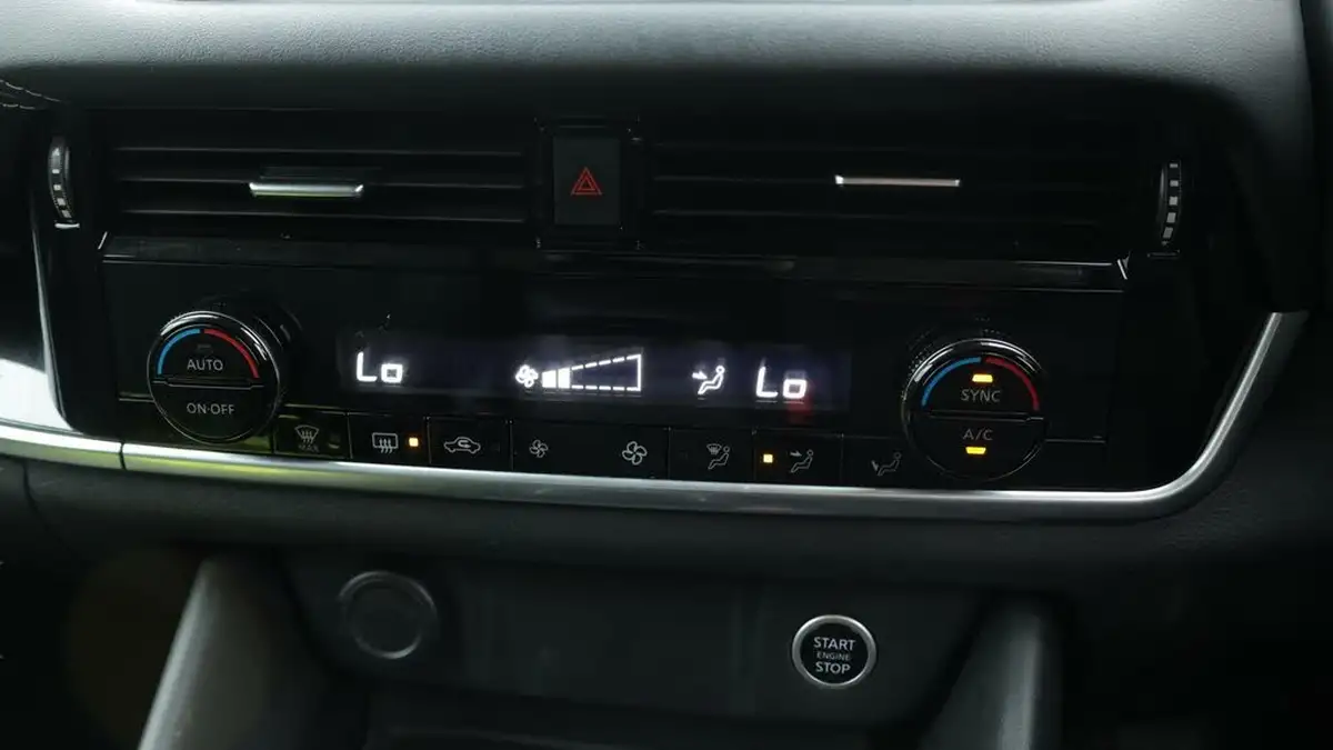 2022-nissan-qashqai-13-dig-t-n-connecta-160ps-auto-big-12
