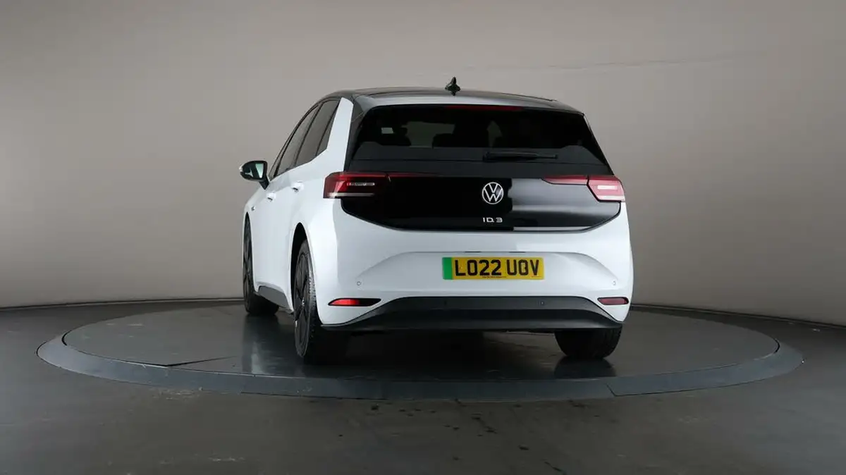 2022-volkswagen-id3-e-family-204ps-performance-big-37